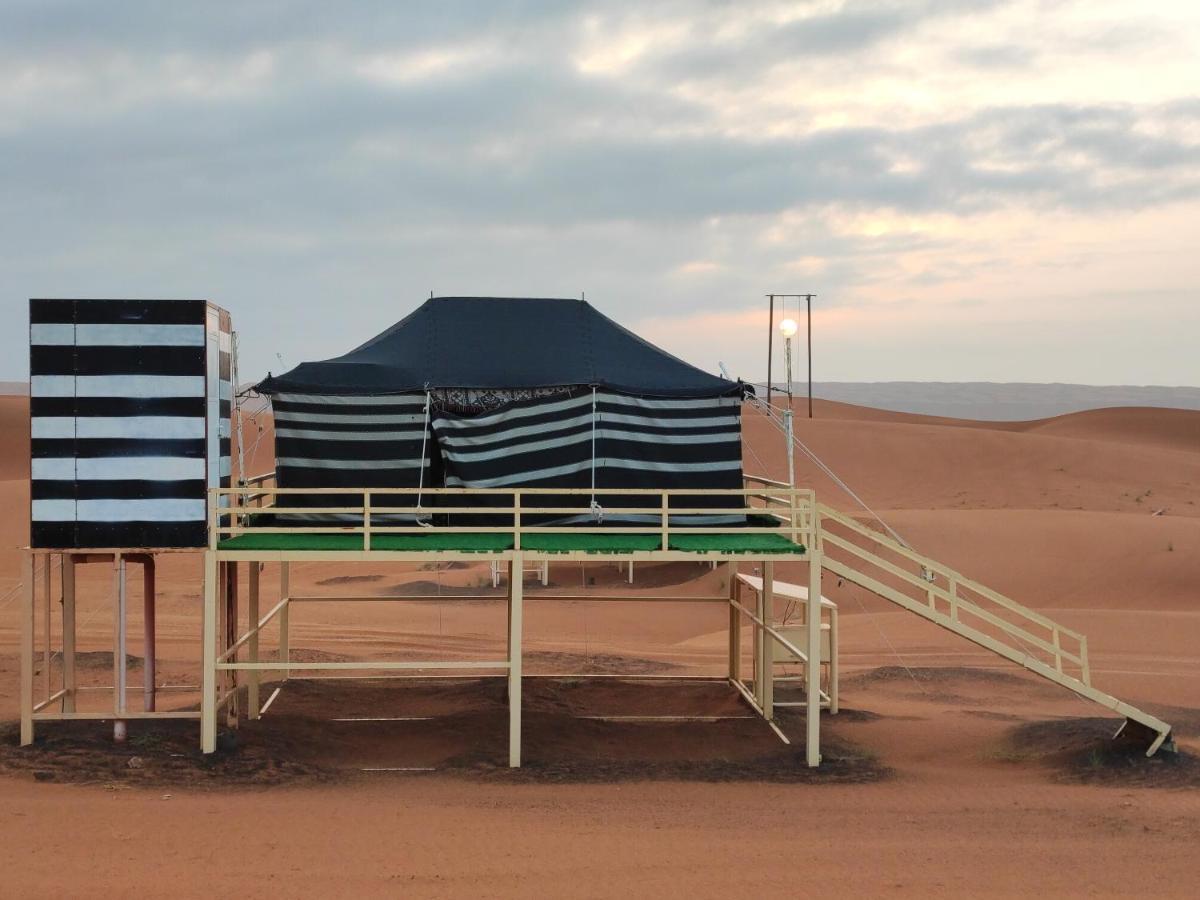 Oman Desert Private Camp Shahiq Bagian luar foto