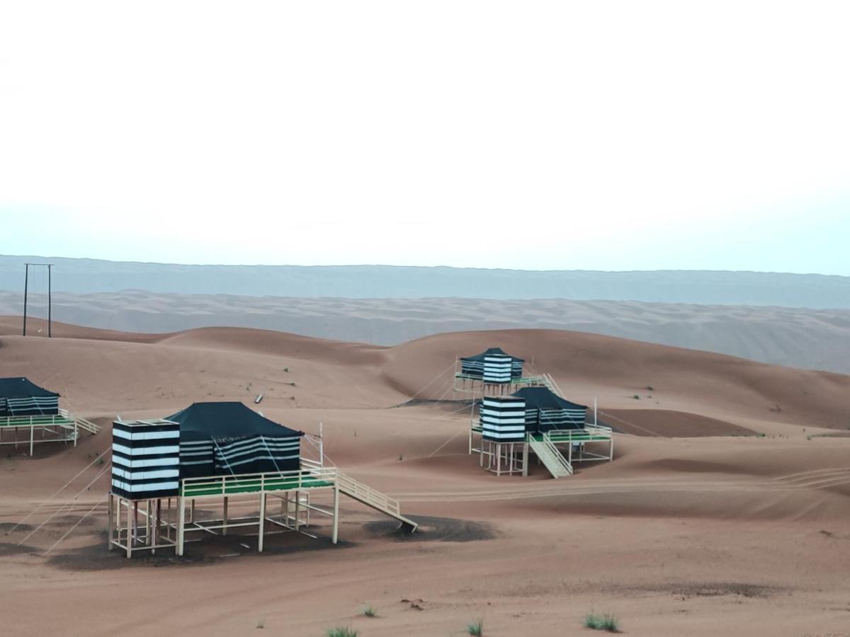 Oman Desert Private Camp Shahiq Bagian luar foto
